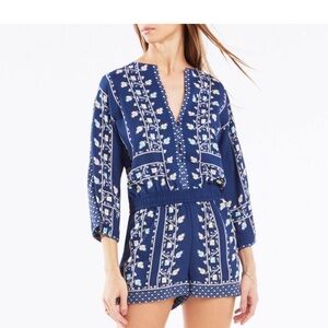 BCBGMaxAzria Navy Blue Printed V-Neck Romper
